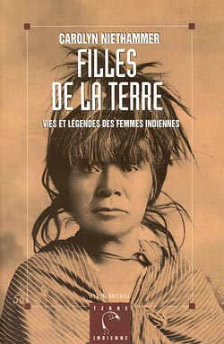 Couverture du livre Filles de la terre